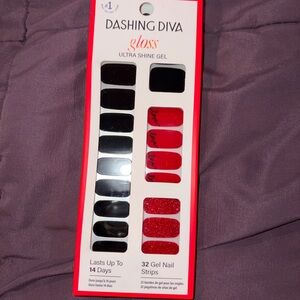 Dashing Diva Gloss Ultra Shine Gel Press-On Nails - Black & Red